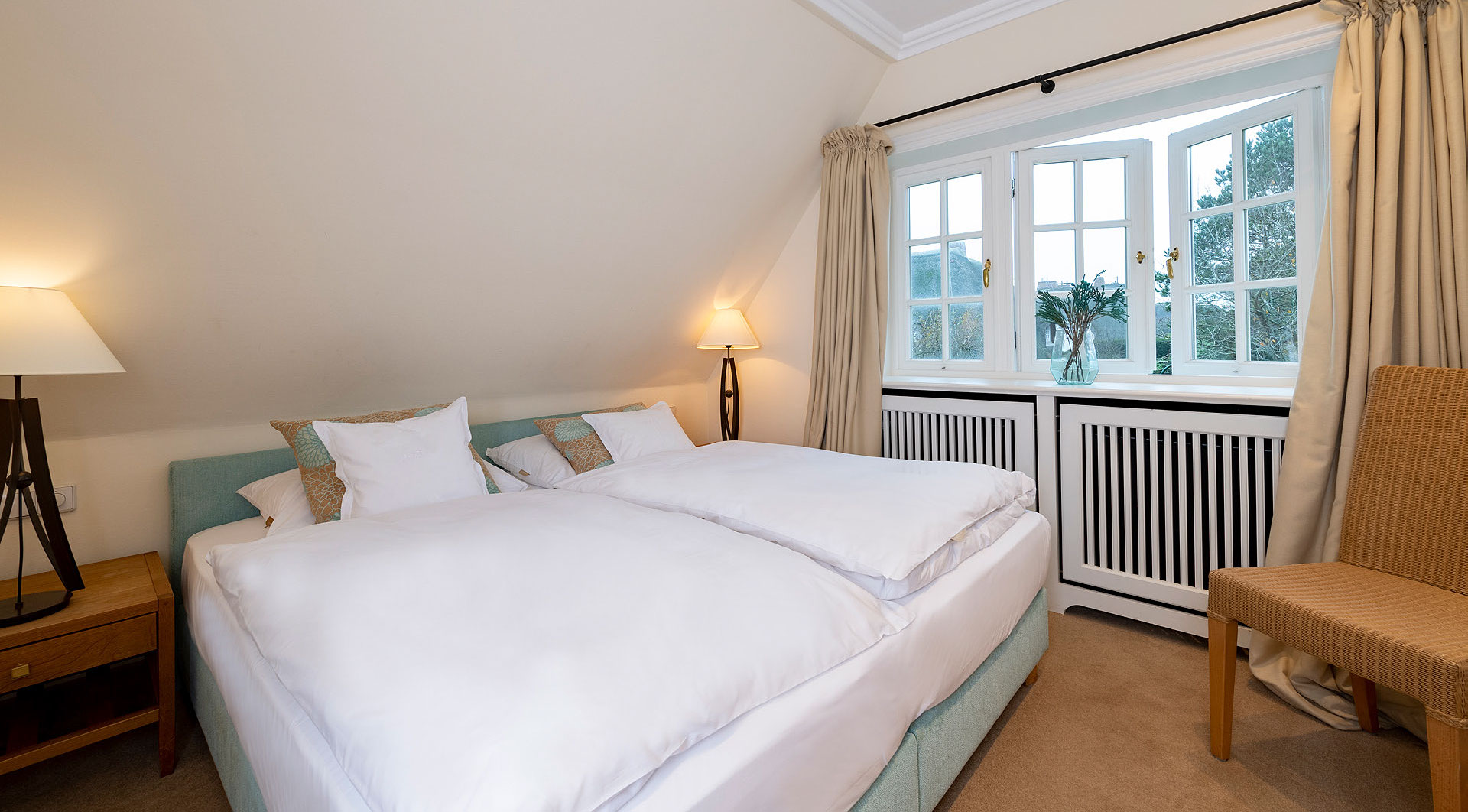 Jetzt-Sylt-09-MAISONETTE-SUITE-2025-benen-diken-hof-keitum-sylt-27